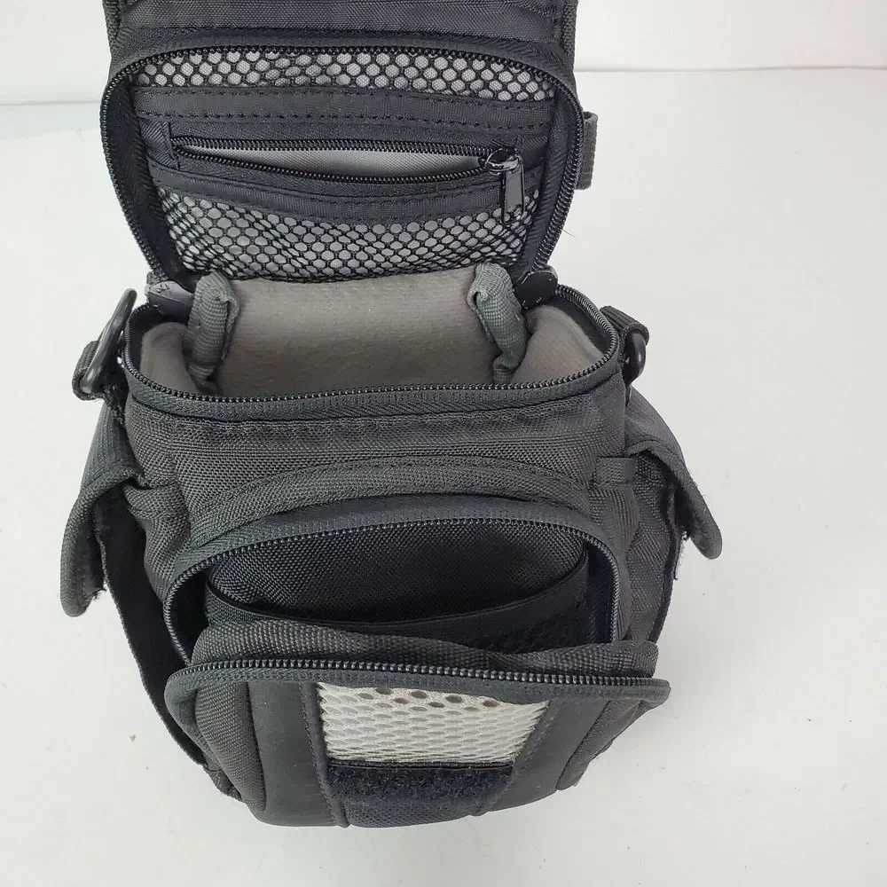 Lowepro Camera‎ Shoulder Bag with Strap Zip Pouch GUC